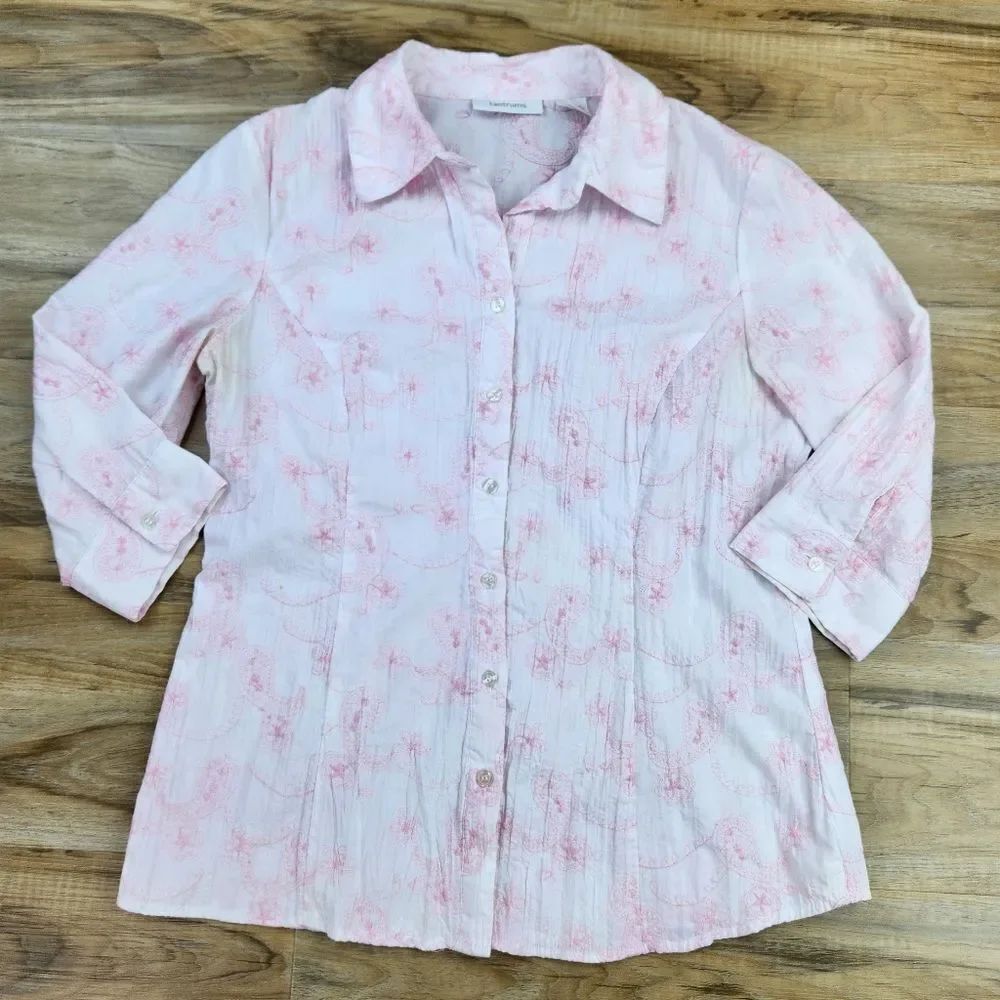 🔺️Vintage Tantrums White w/Pink Embroidery Buttoned 3/4 Sleeve Top Large